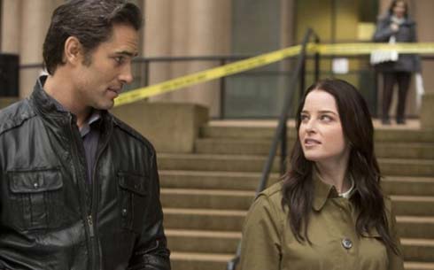 Victor Webster and Rachel Nichols in Continuum