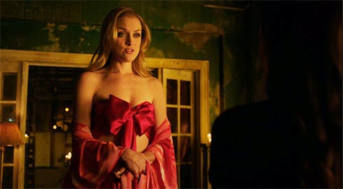 Tamsin in a bow.