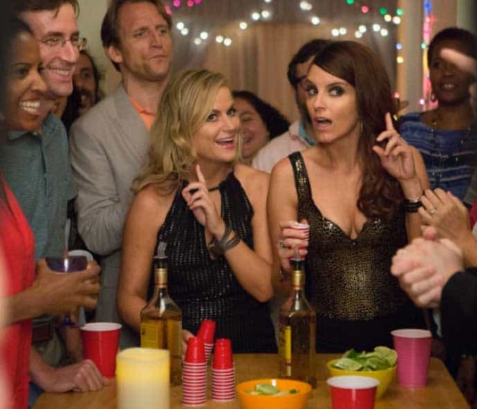 A scene from Sisters with Amy Poehler and Tina Fey
