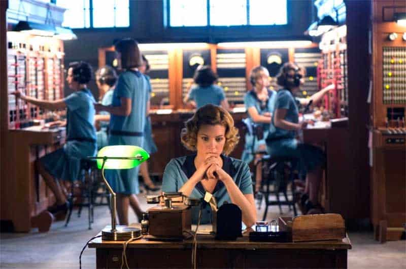 a scene showing cable girls at work from Cable Girls