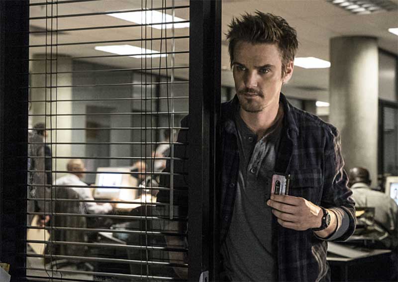 Riley Smith in Frequency