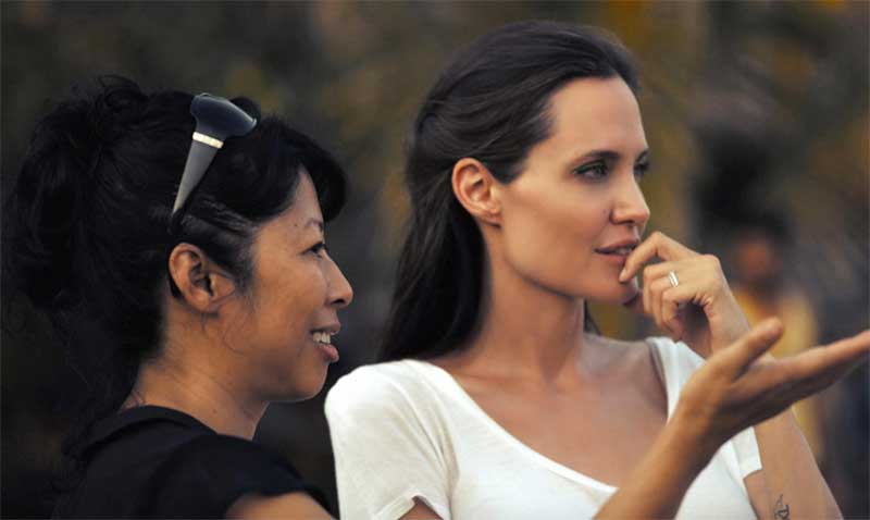 Angelina Jolie and Loung Ung in First They Killed My Father: A Daughter of Cambodia Remembers 