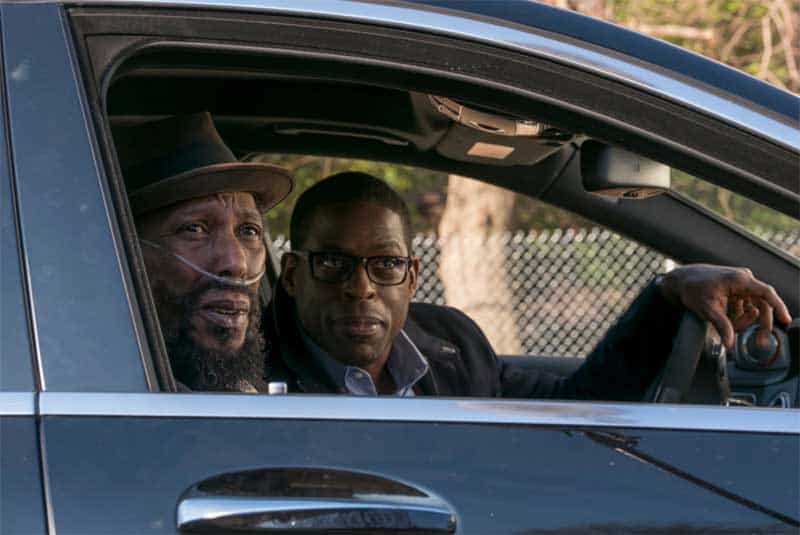 Ron Cephas Jones and Sterling K Brown in This Is Us