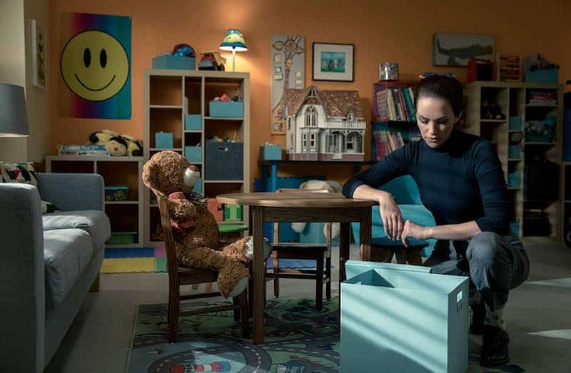 Kate Siegel in The Haunting of Hill House