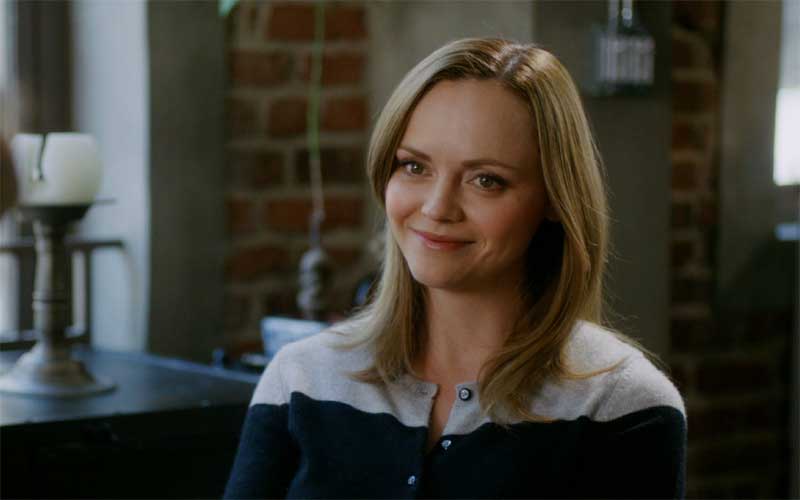 Christina Ricci in Mothers and Daughters