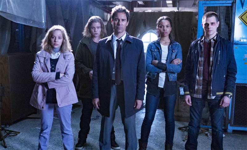 the key cast of Travelers