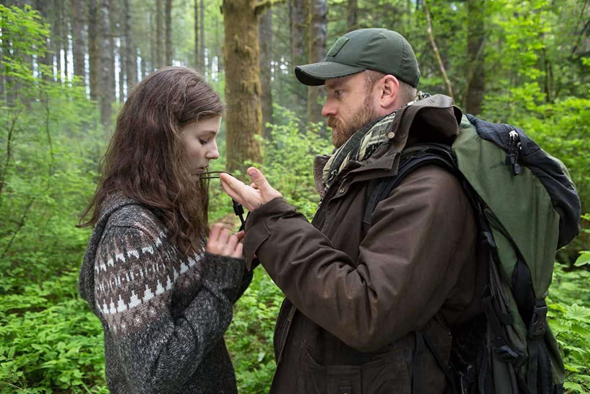 Ben Foster and Thomasin Harcourt McKenzie in Leave No Trace