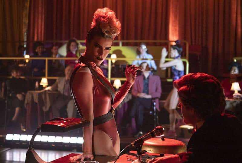 Chris Lowell and Betty Gilpin in GLOW