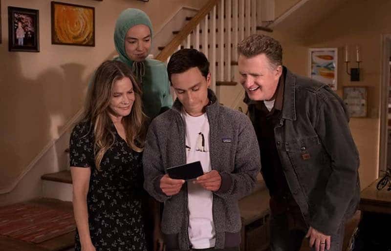 Jennifer Jason Leigh, Keir Gilchrist,  Brigette Lundy-Paine, and Michael Rapaport in Atypical