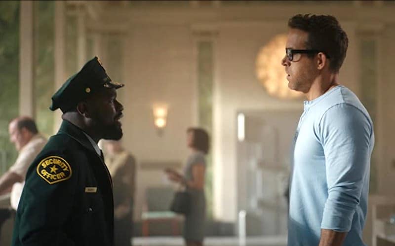 Ryan Reynolds and Lil Rel Howery in Free Guy