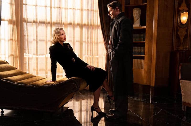 Cate Blanchett and Bradley Cooper in Nightmare Alley